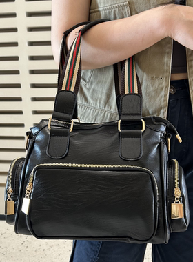 休闲通勤多口袋单肩斜挎女包时尚百搭大容量真皮软皮波士顿手提包