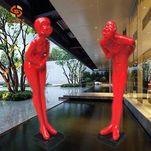 厂家新品大酒店大堂餐饮卖场装饰品弯腰鞠躬笑脸人玻璃钢人物雕塑