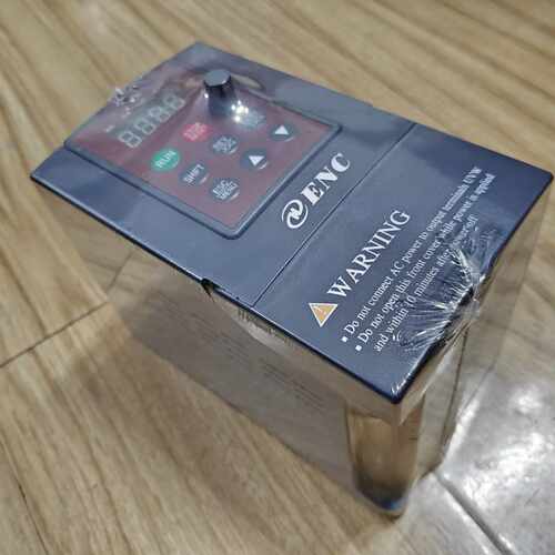 全新易能变频器EDS800-2S0004NB，深圳原装正品，议价