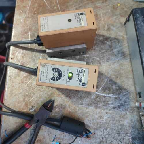E4B-TS50RF4，超声波传感器，一对，议价
