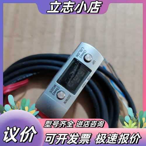基恩士 LR-ZB100CN 原装现货，片。议价