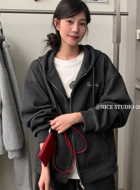 【奶思家NICE STUDIO】2026早春上新简约刺绣拉链卫衣外套女08910