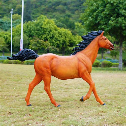 玻璃钢大型马雕塑仿真白马户外庭院草坪花园商场美陈园林景观装饰