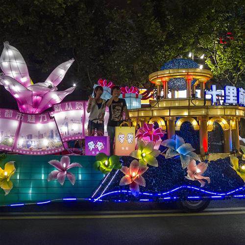 大型日夜梦幻主题巡游花车雕塑制作玻璃钢巡游花车厂家制作热卖