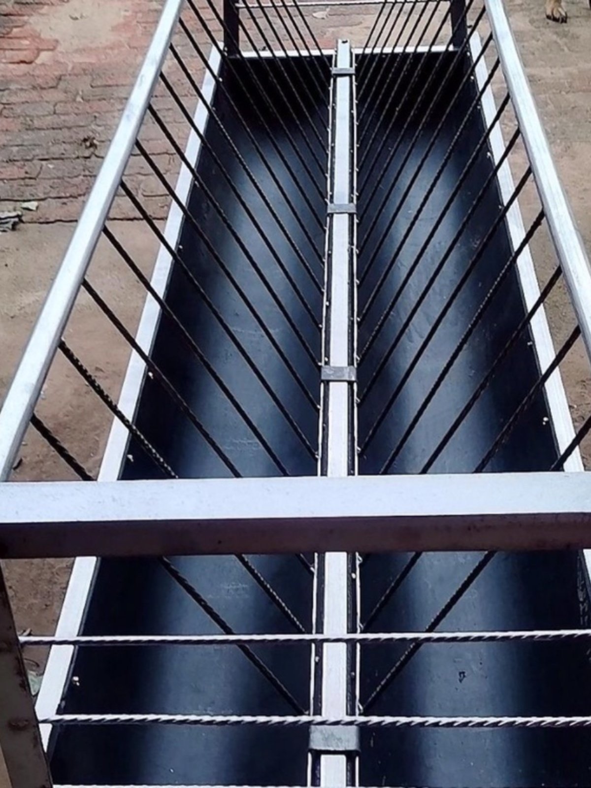 新品羊料槽子羊槽子胶皮半公分输送带帆线全新喂草喂料养殖料槽羊