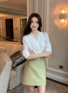 Maven Lin 法式小资 白色木耳边V领衬衫女松弛设计感小众长袖衬衣