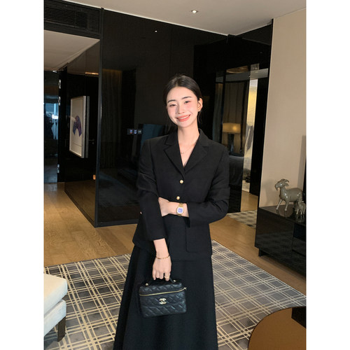 Maven Lin 矜贵质感 经典翻领羊毛西装外套女优雅大摆A字半裙套装