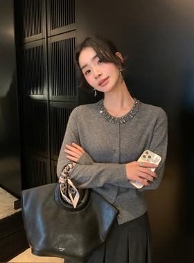 Maven Lin 高级手工定珠圆领100羊毛针织开衫女秋冬修身打底毛衣