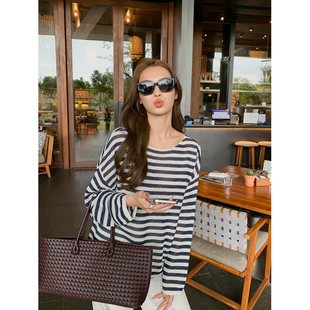 Lin 女宽松薄款 悠然随性 针织衫 条纹上衣 极简一字船领长袖 Maven