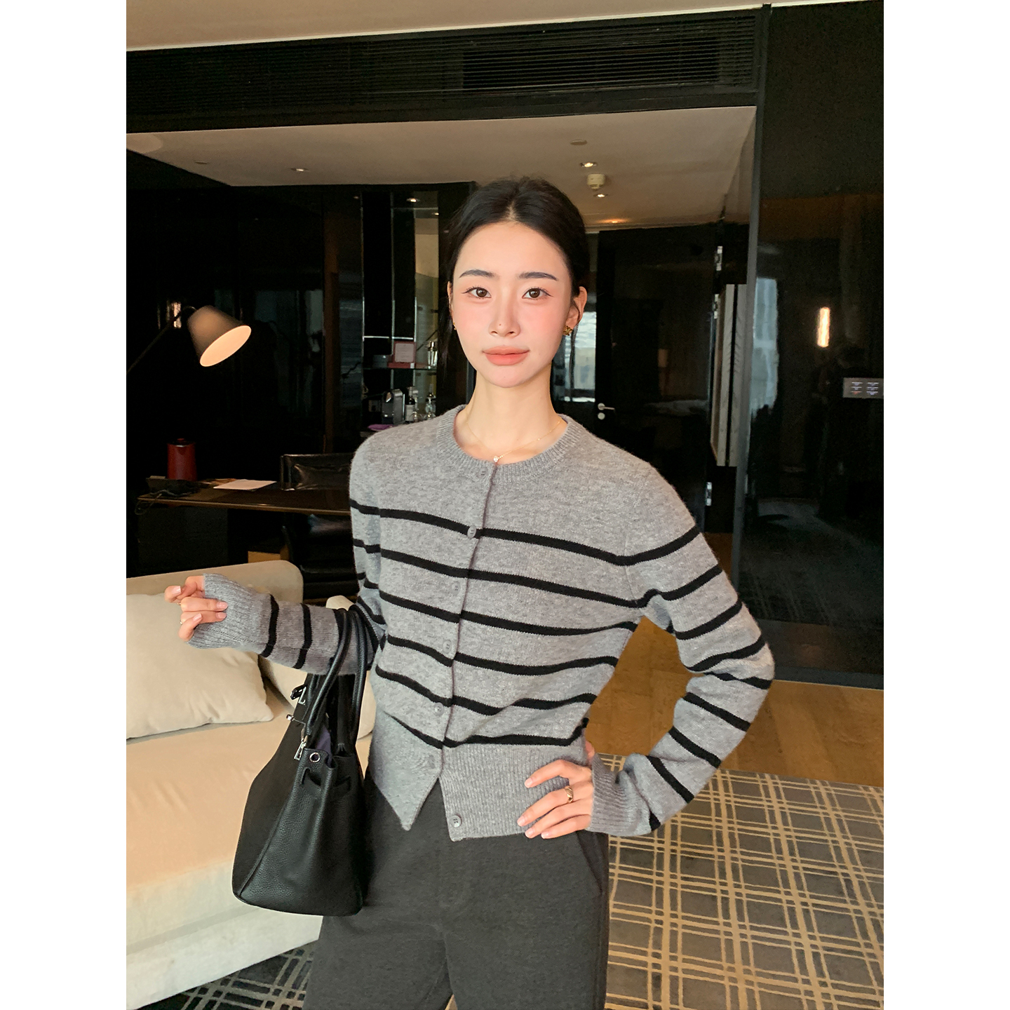 Maven Lin 轻暖柔韧 100%羊毛撞色条纹针织衫女奢意圆领毛衣开衫