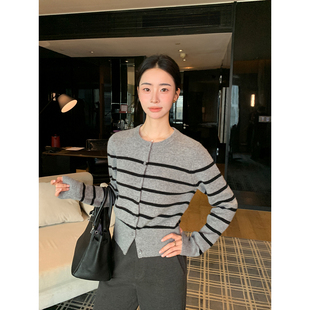 女软糯圆领毛衣开衫 100%羊毛撞色条纹针织衫 Lin复古格调 Maven