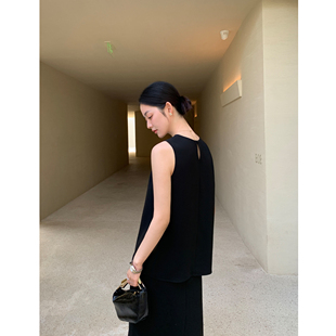松弛感黑色醋酸背心女宽松通勤圆领无袖 简奢美学 上衣 Lin Maven