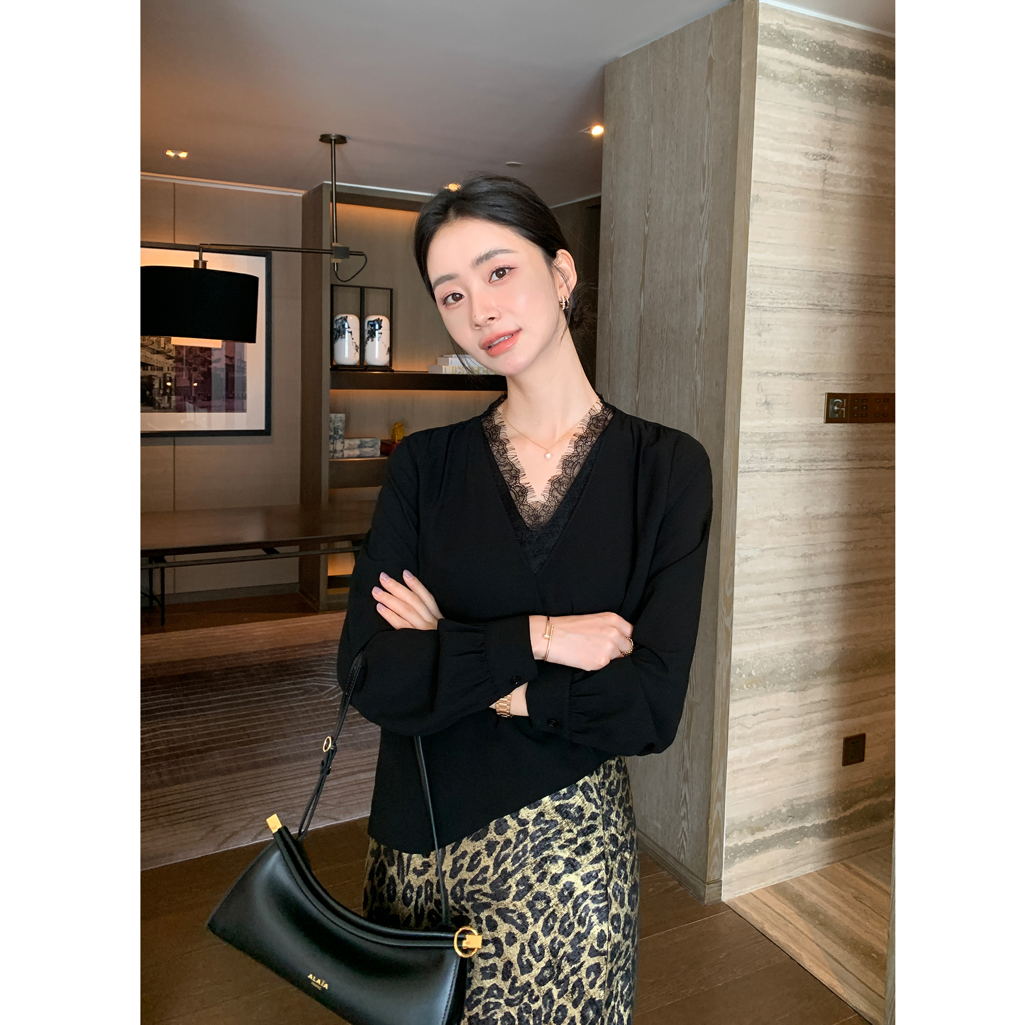 Maven Lin 小资轻奢 法式V领雪纺衬衣女气质高级感拼接蕾丝边衬衫