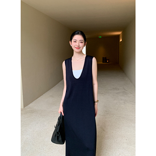 大V领无袖 高阶松弛 背心针织连衣裙女极简宽松显瘦长裙 Lin Maven