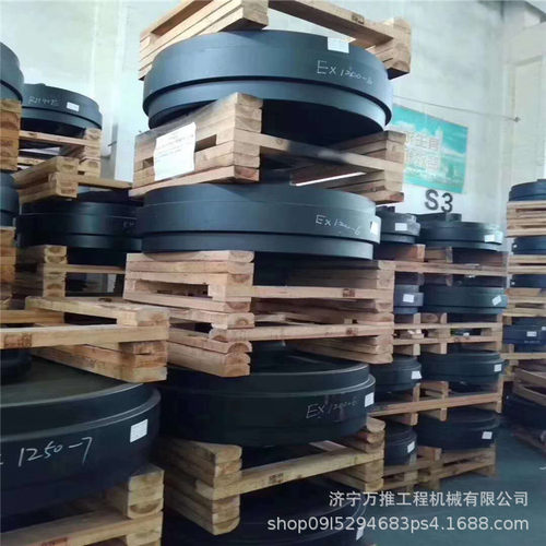 山推挖机 SE245  SE330 涨紧总成  引导轮总成 J233-44B-110000