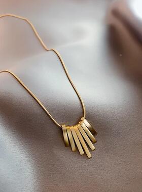 MaisonCleo冷淡风金色毛衣链