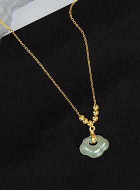 S925银和田玉如意锁吊坠项链