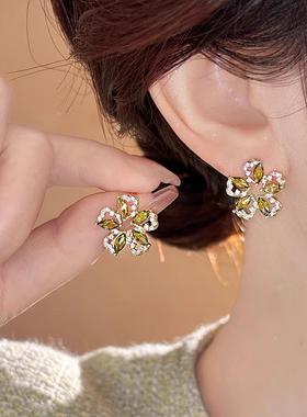 MaisonCleo五瓣镂空花朵绿色水晶耳钉女款气质小众耳环精致绝美耳