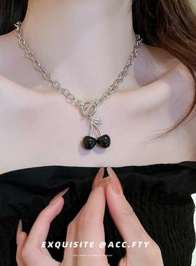 MaisonCleo高级感水果樱桃扣项链暗黑小众气质锁骨链时尚个性冷淡
