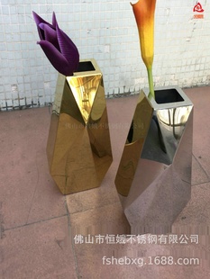 三角形白色烤漆花器 新厂销金属不锈钢立体花瓶 组合型花盆品厂