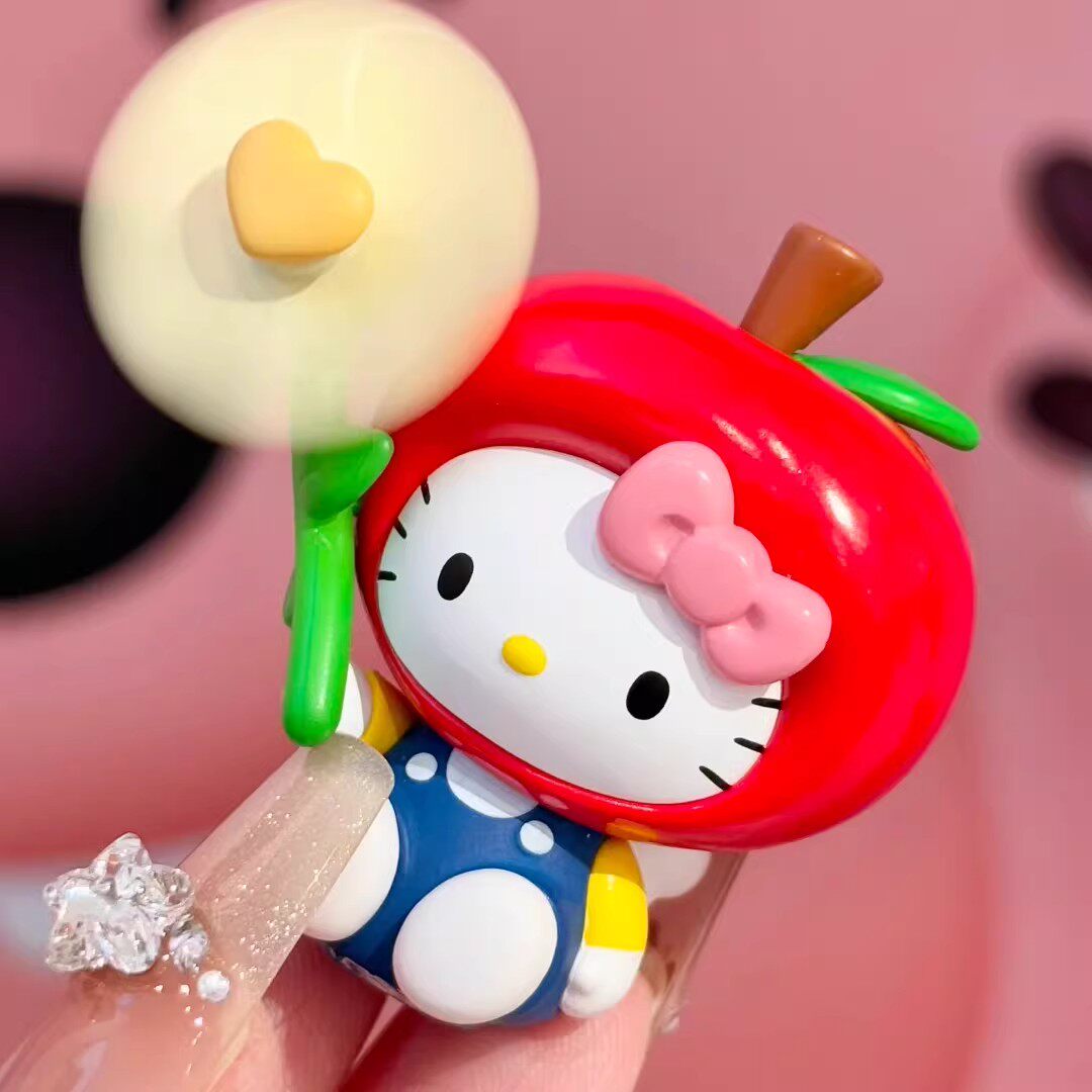 正品Hellokitty兜风花花风车萌趣豆盲盒潮玩可爱手办公仔车载摆件