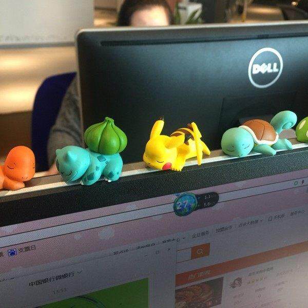 车载中控台汽车屏幕趴趴摆件显示器电脑装饰摆饰口袋宝贝公仔桌面