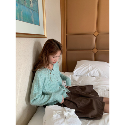范雯雯 奶盐松饼 薄荷绿色针织开衫女秋季法式温柔绿色内搭毛衣