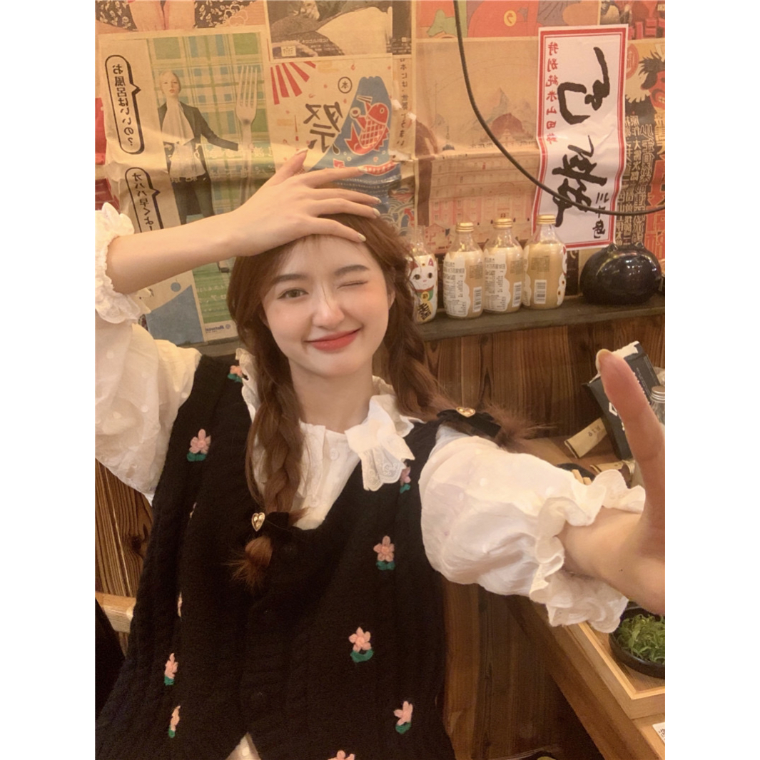 范雯雯 花郁半岛 麻花刺绣花朵马甲女秋法式系带温柔衬衫两件套