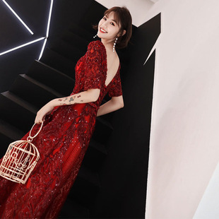 大码酒红色晚礼服女胖mm宴会200斤加肥加大敬酒服新娘回门显瘦款