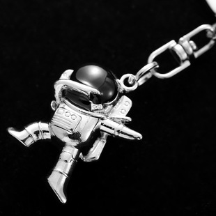 新品Personality astronaut astronauDt key ring car mens meta