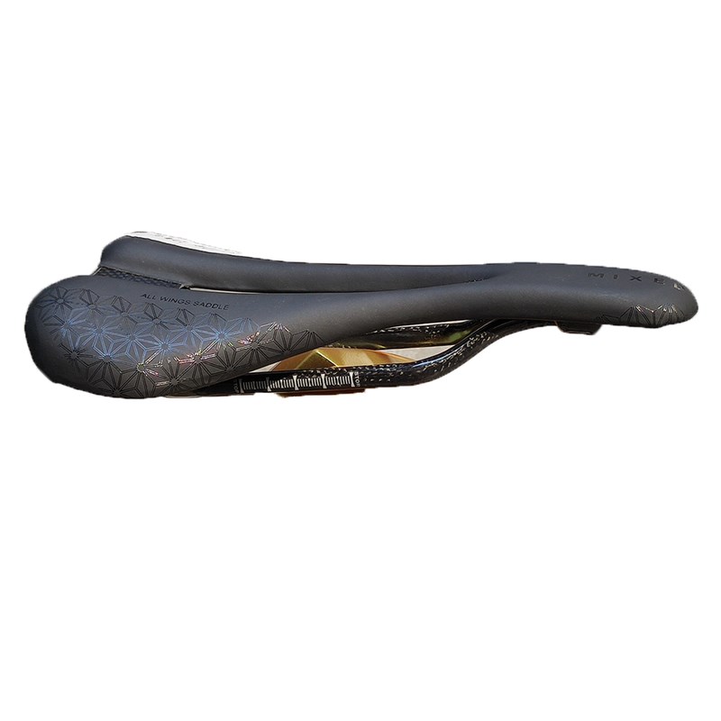 极速蠢肥杂货铺  超s轻全碳纤维公路自行车坐垫 轻至110克