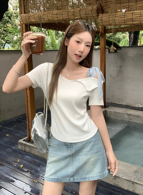 超好看设计感独特短袖T恤女褶皱收腰2025夏新款斜肩显瘦短款上衣