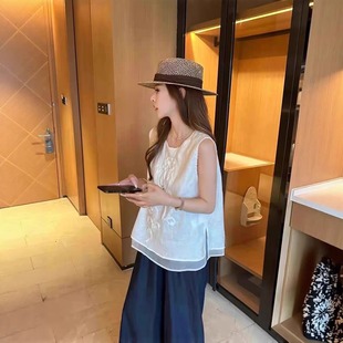 假两件减龄洋气防走光宽松上衣 亚麻刺绣设计感吊带背心女内搭无袖