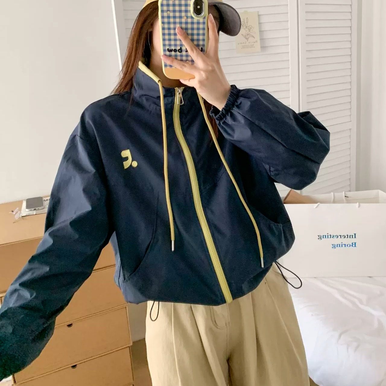 韩系撞色立领短款外套女早秋宽松设计感刺绣拉链夹克2025新款时尚,女装/女士精品,短外套,淘宝优惠券,粉丝福利购,淘宝优惠卷