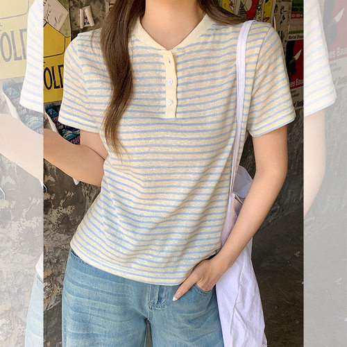 韩系蓝白条纹夏日穿搭短袖T恤女
