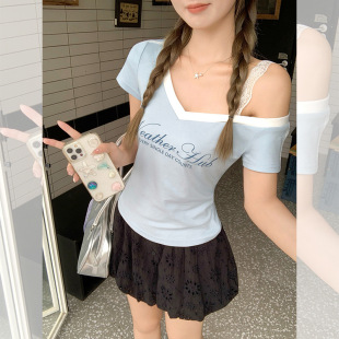 V领露肩蕾丝拼接短袖 印花纯棉洋气上衣 T恤女夏设计感2025新款 修身