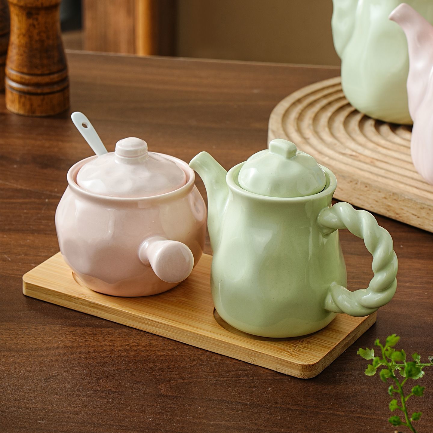 新款陶瓷油壶家用厨房酱油壶辣椒油瓶商用醋壶大容量鱼露壶不漏油