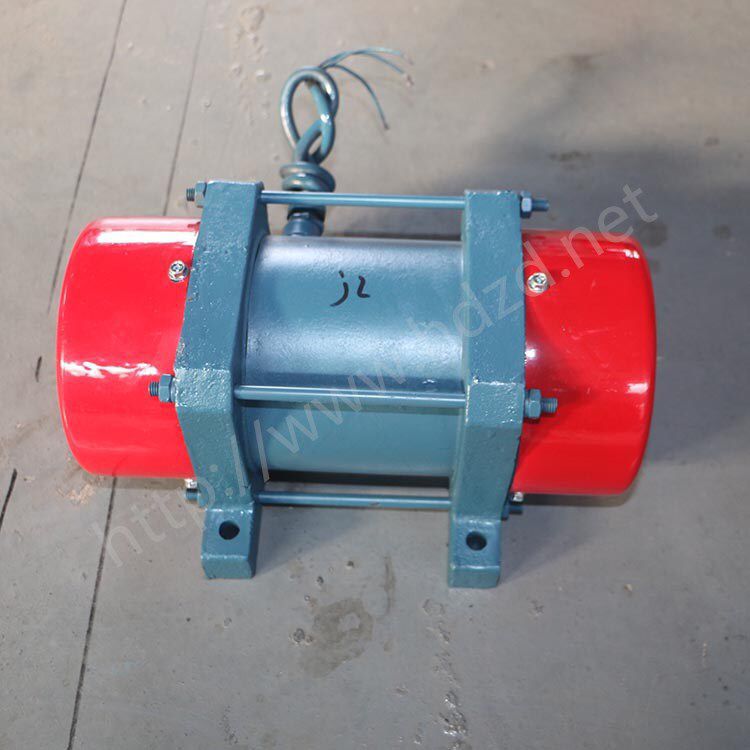 供应JZO-5-4 0.2KW振动电机 /宏达岳绍义RZD-8-4 0.75KW