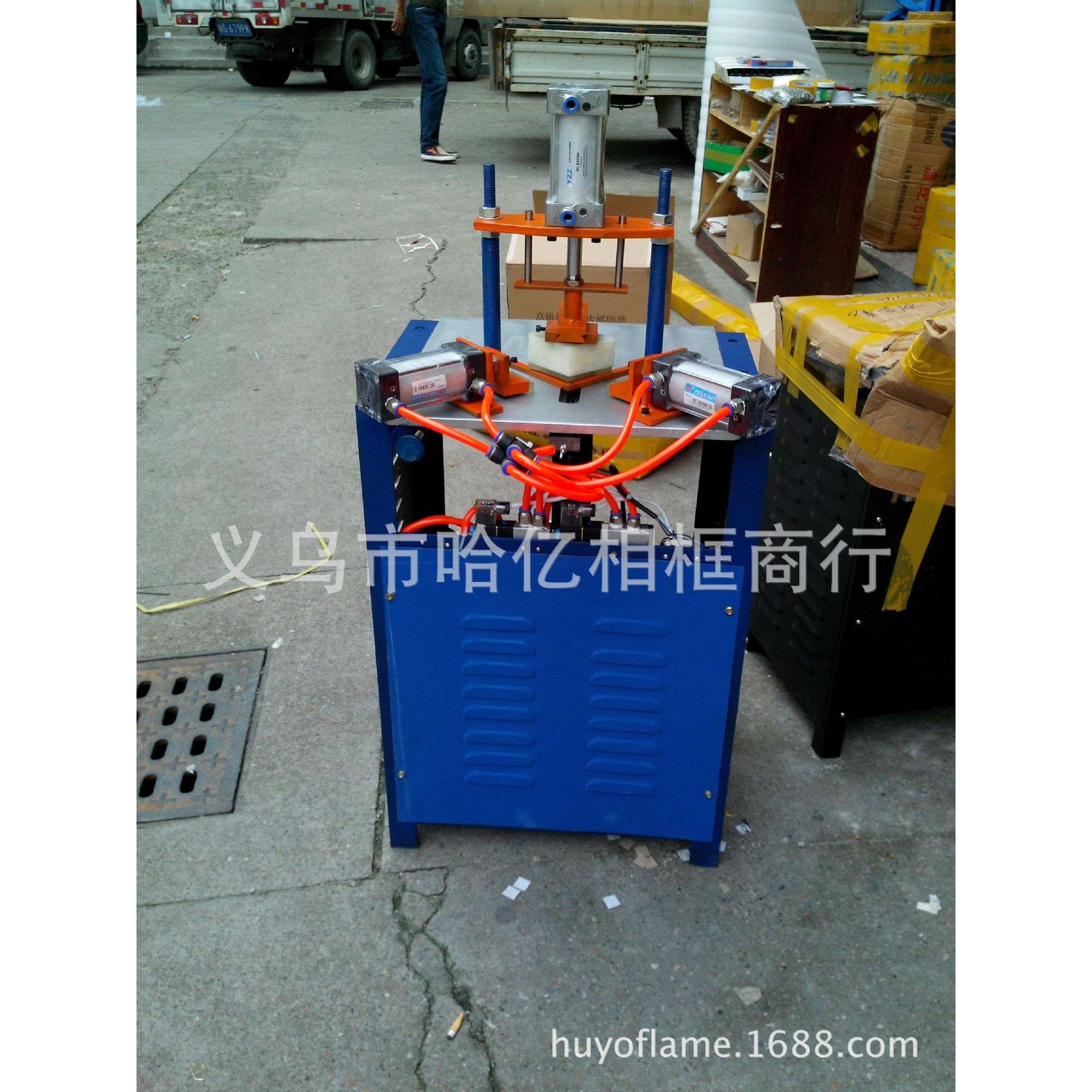 力量 很大的钉角机 新加坡 气缸 能钉桃木