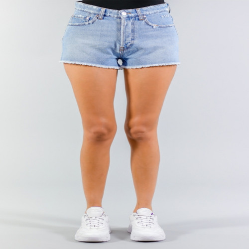 时尚百搭女士牛仔短裤