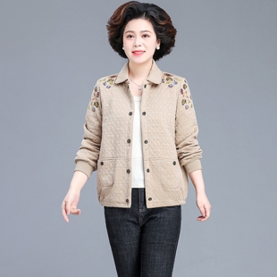 妈妈春秋外套2025新款短款翻领刺绣夹克中老年人女士洋气风衣