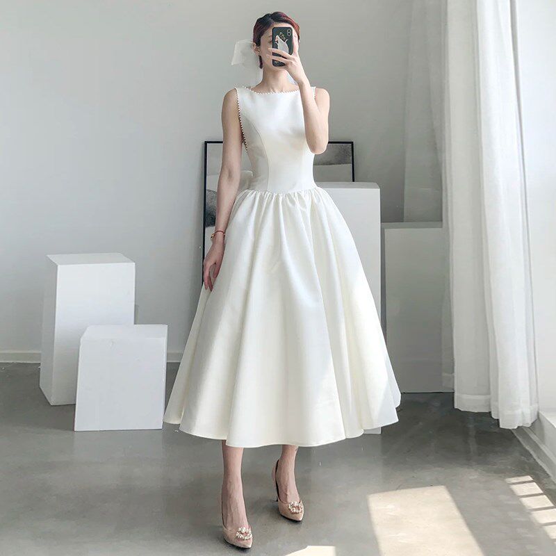 白色小礼服轻婚纱缎面领证登记小白裙平时可穿名媛高端订婚连衣裙