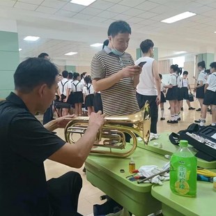 维修萨克斯长笛单簧管大小号铜管乐器调试保养专业管乐器维修修理