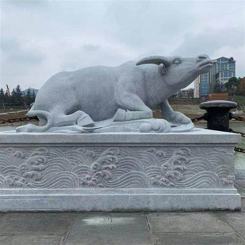 厂家石雕石牛雕塑摆件景区广场景观动物雕塑汉白玉耕田牛石雕雕塑
