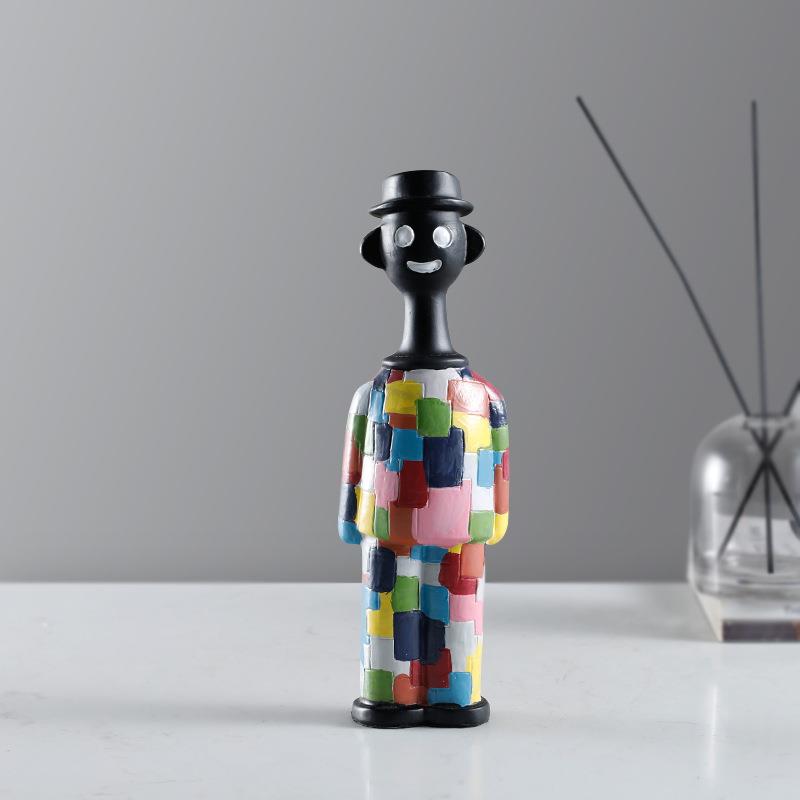 现代简约创意多彩卡通人物雕塑摆件儿童房样板房玩偶树脂工艺品