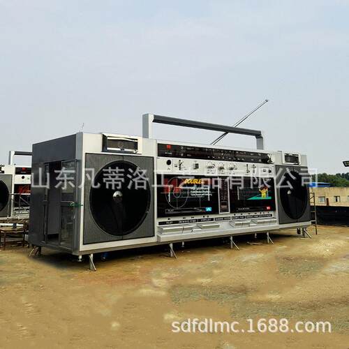 巨型收音机模型餐车网红咖啡售卖窗口景区打卡拍照游乐互动设备