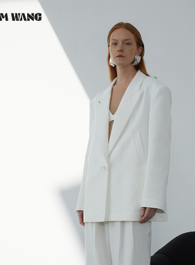 LEDIM WANG宽松直筒白色西服2024春薄款时尚上衣西装外套女高级感