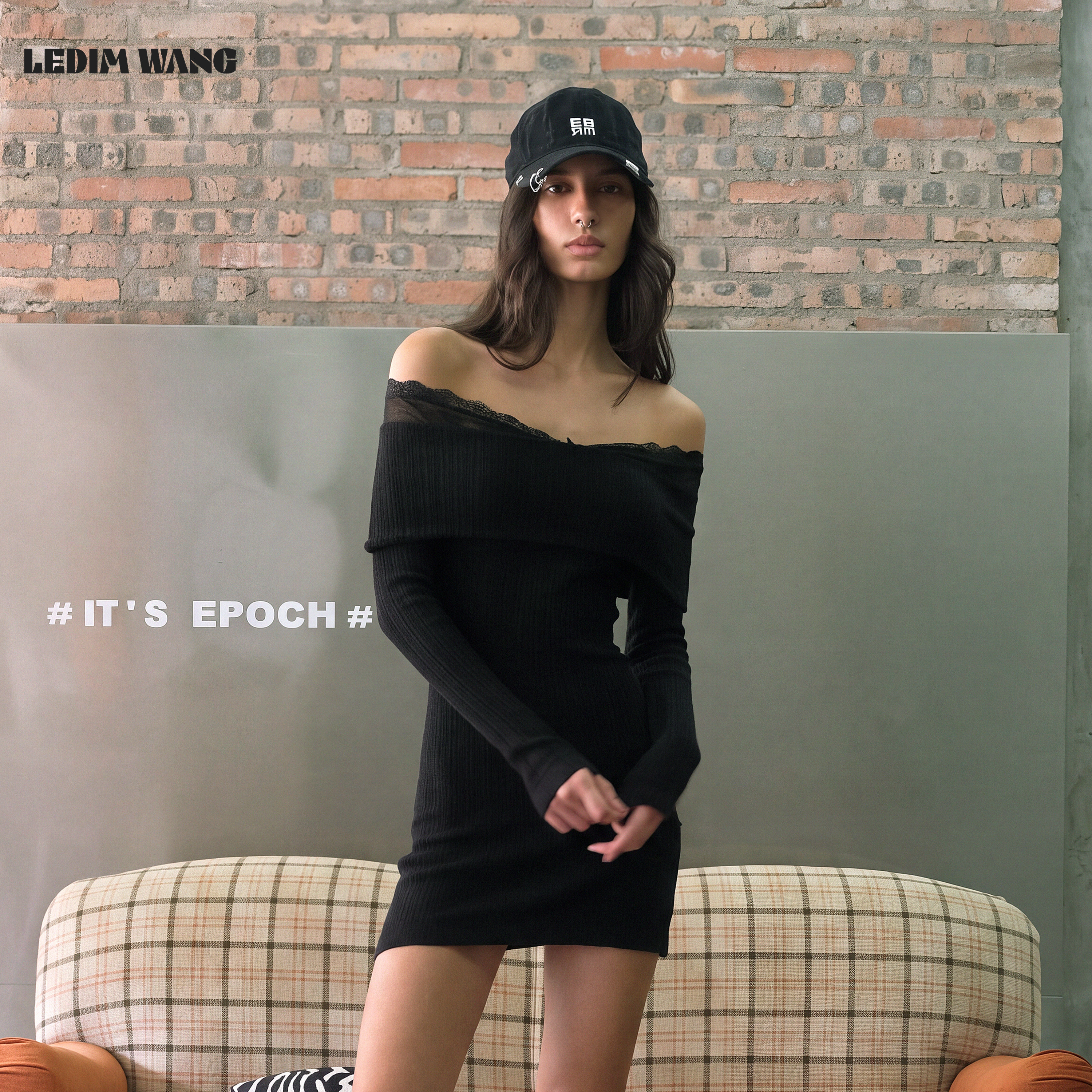 LEDIMWANG蕾丝一字肩连衣裙女图片