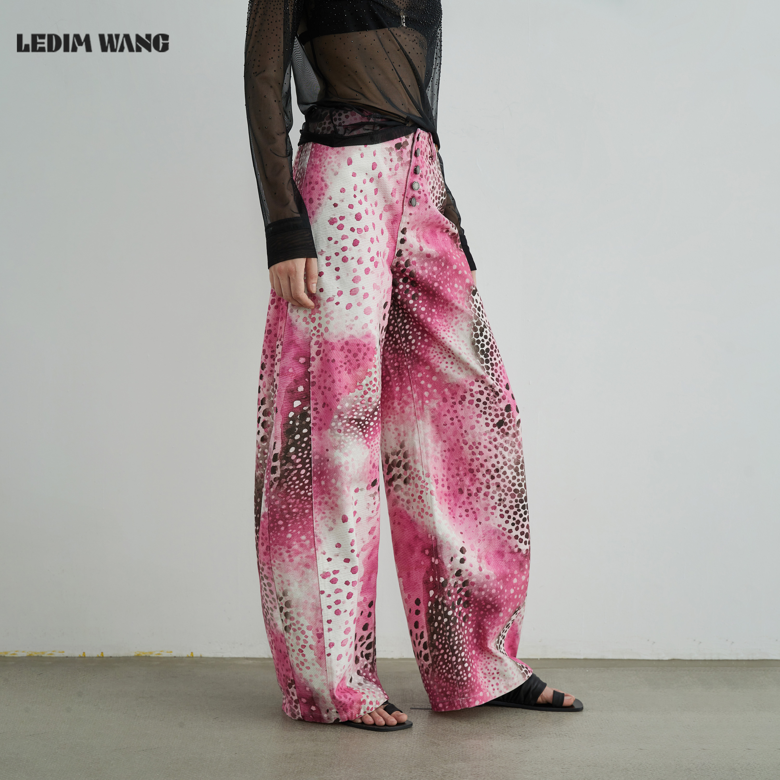 LEDIMWANG小弯刀花豹洗水牛仔裤