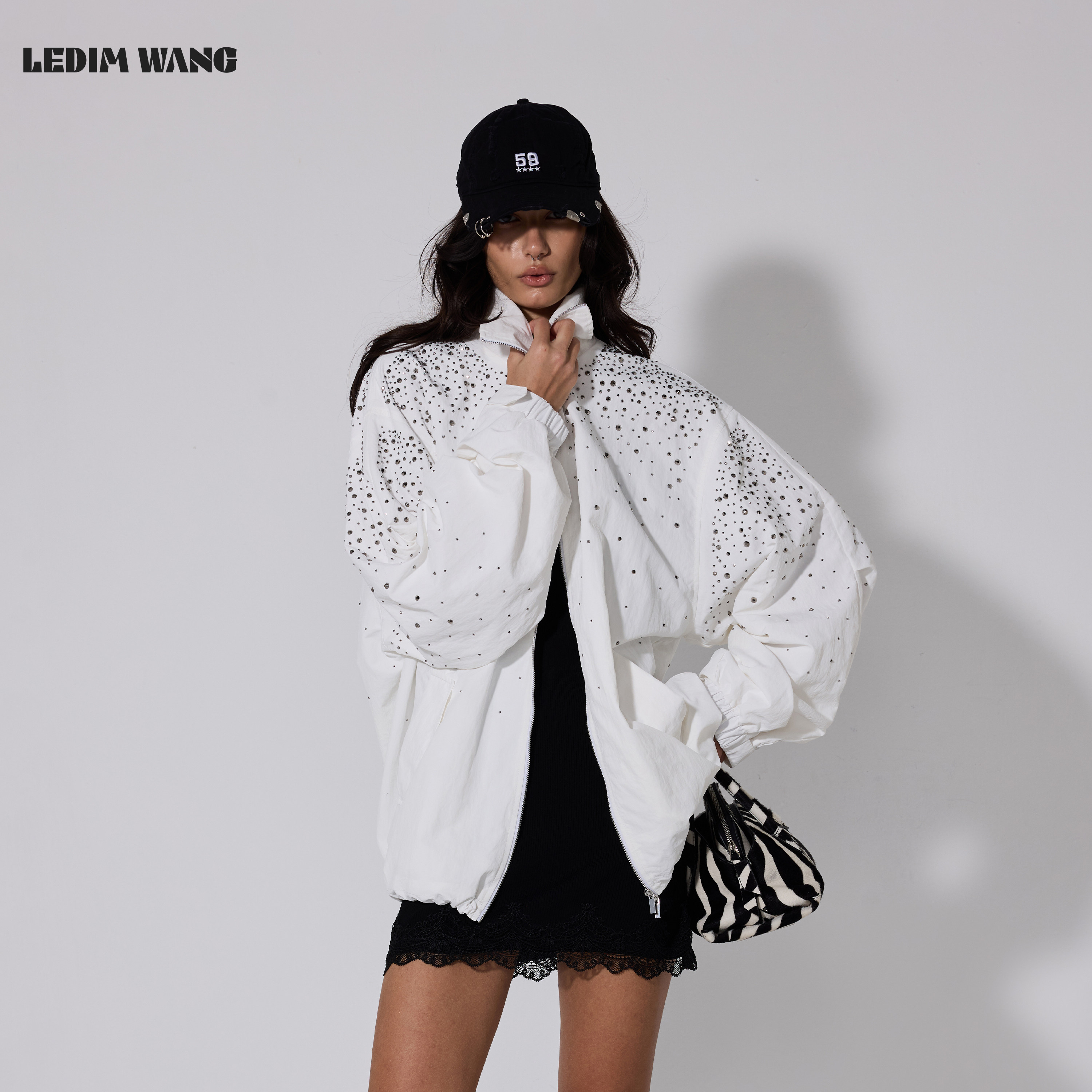 LEDIMWANG烫钻宽松夹克短外套女图片